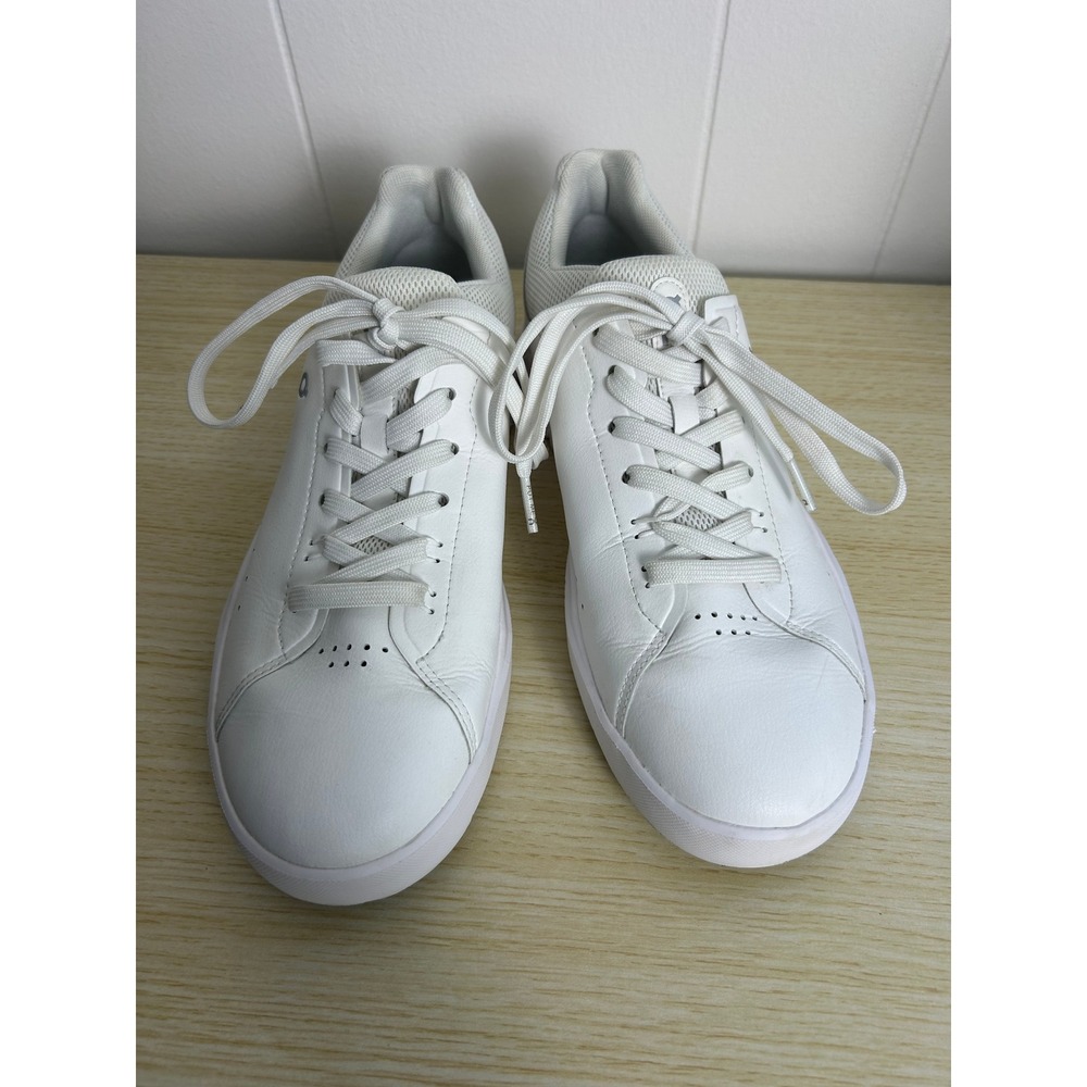 On The Roger Women 9 All White Advantage Low Top Tennis shoes Athleisure Comfort - Picture 4 of 12